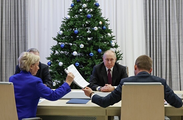 ЦИК РФ зарегистрировал уполномоченных Путина и дал ему разрешение открыть избирательный счет