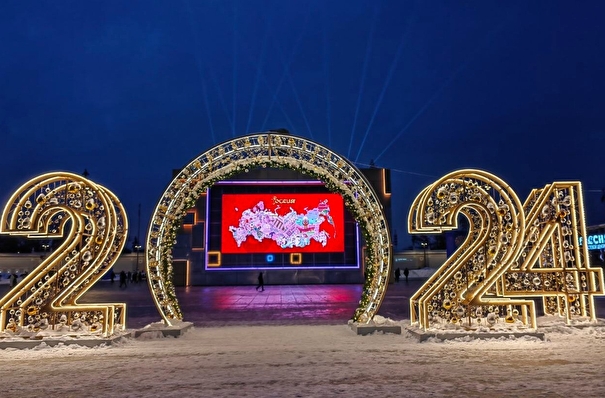Москву украсили к зимним праздникам