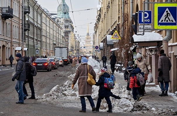 В Петербурге 55 тысяч многодетных семей воспитывают 178 тысяч детей - Смольный