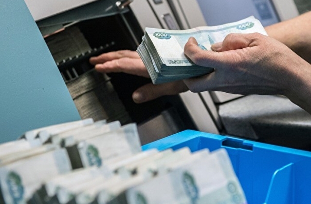 Предприятия в Приморье задолжали работникам более 50 млн рублей
