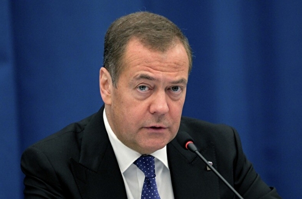 Медведев: РФ в случае конфликта с НАТО применит баллистические и крылатые ракеты