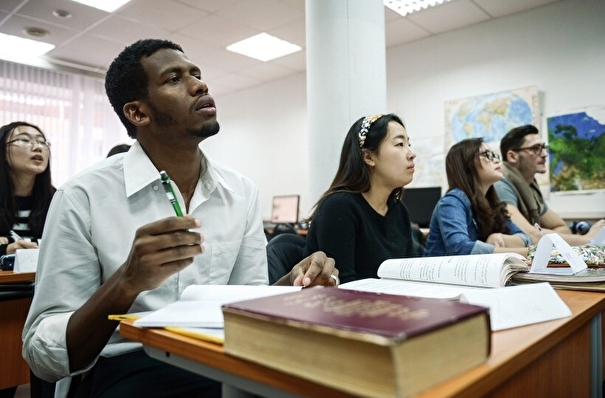 Школа предпринимательства для иностранных студентов вузов заработала в Москве