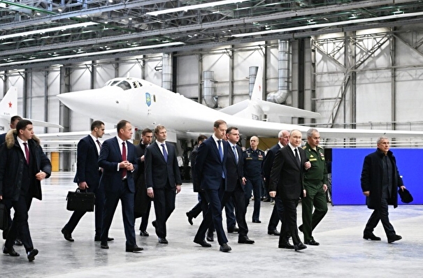 Путин предложил присвоить имя Шаймиева стратегическому ракетоносцу Ту-160М