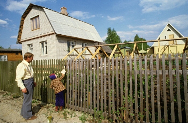 Право семей с детьми-инвалидами на участок под ИЖС закрепили в Томской области