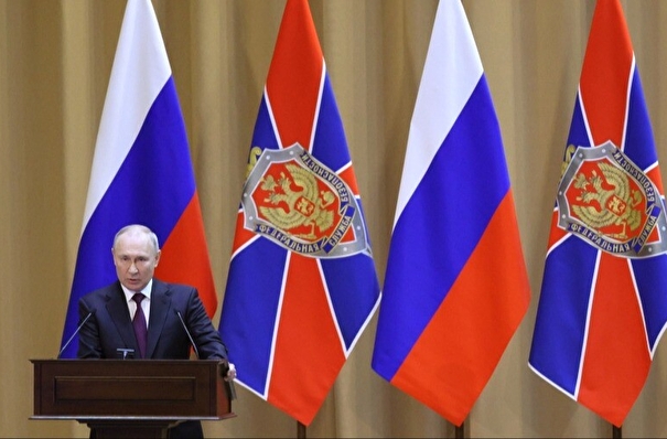 Путин поручает ФСБ наращивать боевые возможности пограничных органов