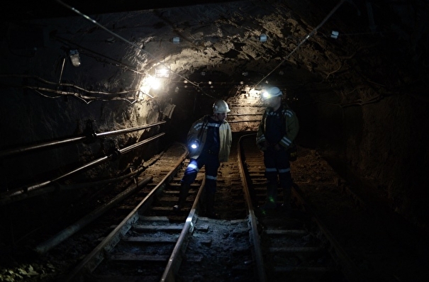 Обрушение породы произошло на уральской шахте Русала, под завалами двое рабочих