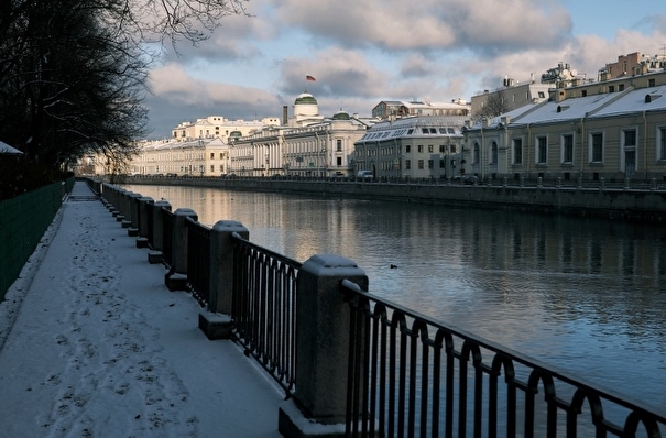 До 5 см снега выпало в Петербурге в среду
