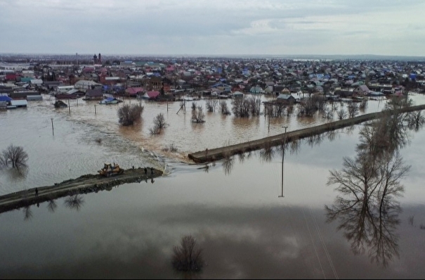 МЧС РФ оценивает ситуацию с паводком в Оренбургской области как сложную