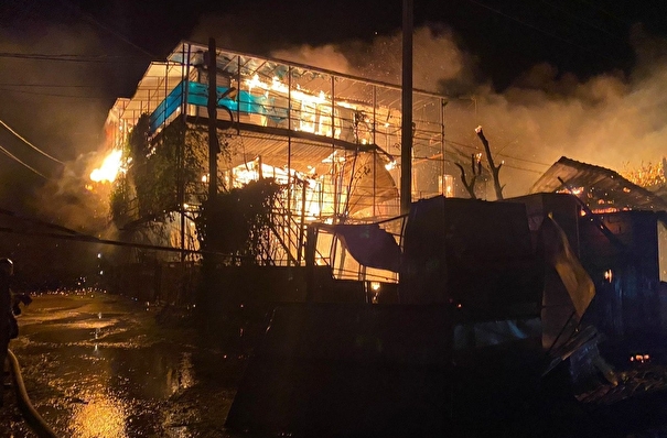 Пожар на базе отдыха в Темрюкском районе Кубани полностью потушен
