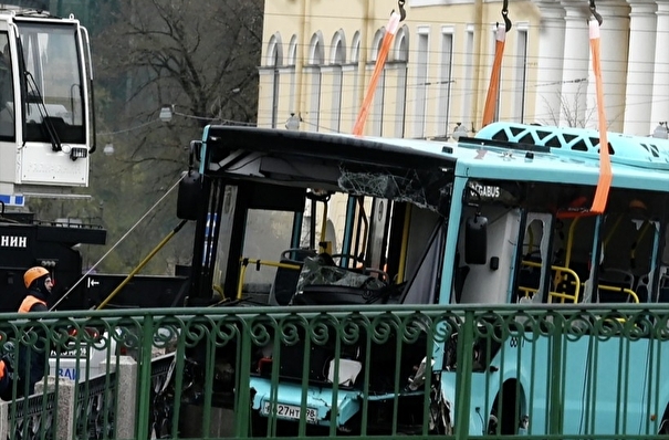 Беглов: лично поблагодарю тех, кто спасал пассажиров утонувшего автобуса