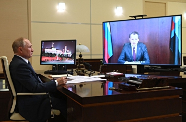 Путин заслушал доклады Куренкова и Гладкова по ситуации с обрушением дома