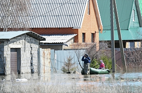 Почти 650 домов остаются затопленными в Усть-Ишимском районе Омской области