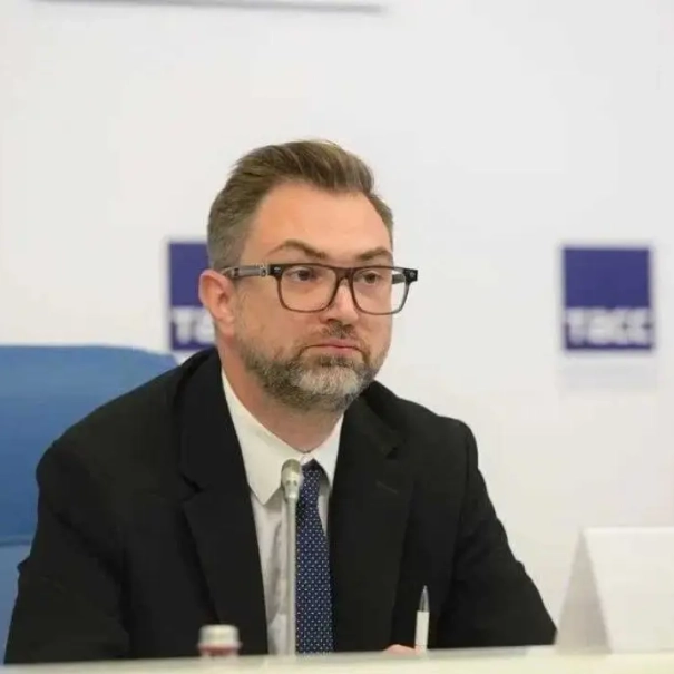 Глава комитета по развитию туризма Петербурга Евгений Панкевич: "Форум Travel Hub" объяснит, как превратить холод в преимущество