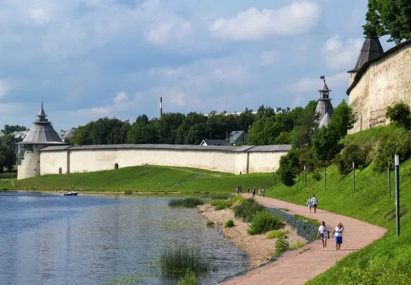 Печать новгородского архиепископа XIII века пополнит коллекцию псковского музея. Фото. Псковский кремль. © РИА Новости. Алексей Даничев