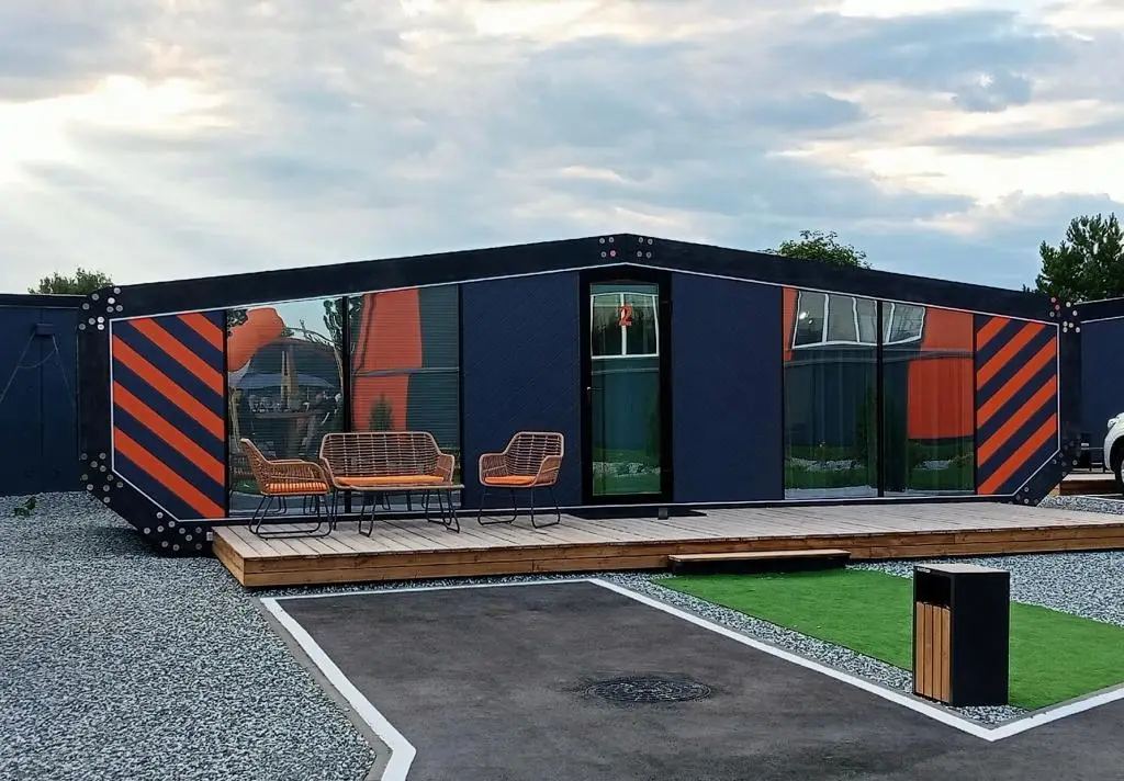 Наибольшие сложности с прохождением классификации возникли у кемпингов и глэмпингов. Фото. Кемпинг. © 