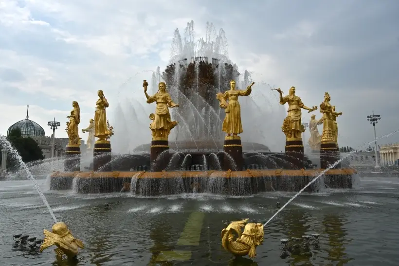 Столичные фонтаны начали готовить к завершению сезона. Фото. Фонтан 