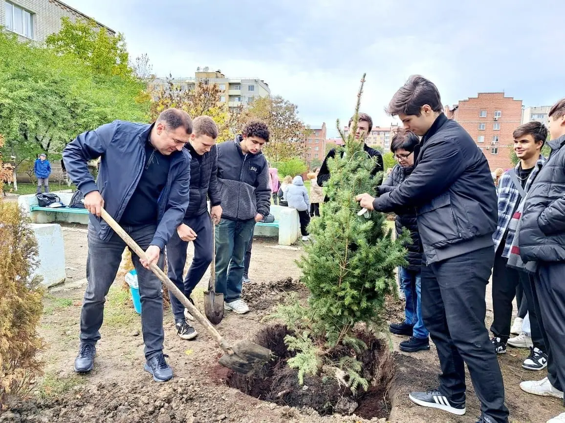 Десятки тематических аллей появятся в Башкирии в рамках экологической акции. Фото. © Пресс-служба администрации Минераловодского округа. Стелла Сухашвили