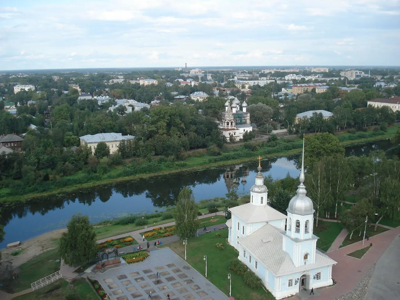 Три туристических маршрута на речных трамваях заработают в Вологде. Фото. © 