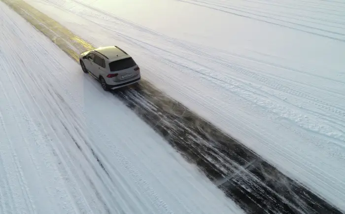 Первую ледовую переправу через Лену открыли в Якутии. Фото. © РИА Новости. Илья Наймушин