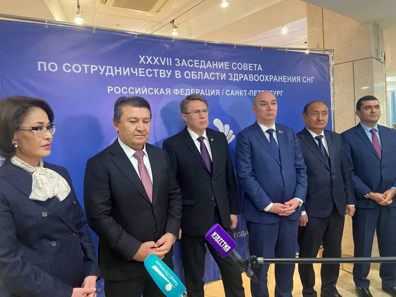 Мурашко сообщил, что переход к оказанию помощи пациентам на основе клинических рекомендаций потребует изменений в законодательстве. Фото. © 