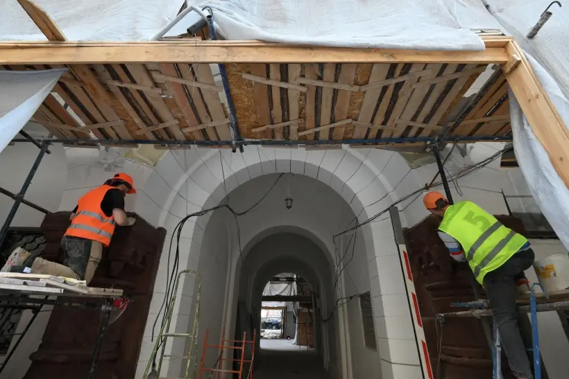 Москвичи проголосуют за будущее здания СЭВ. Фото. © РИА Новости. Максим Блинов