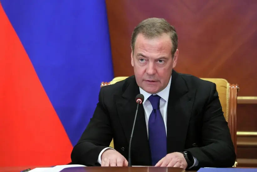 Замглавы Совбеза РФ Дмитрий Медведев не сомневается, что позиция президента США еще изменится. Фото