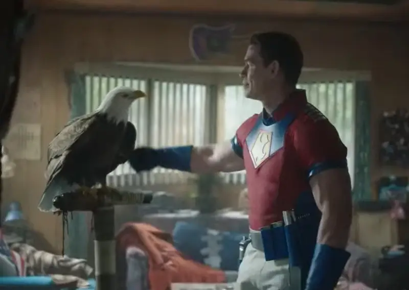 Прокатчики обещают, что события второго сезона "Миротворца" будут напрямую связаны с "Суперменом", который также выйдет в 2025 году. Фото