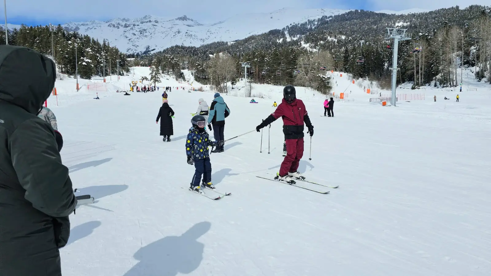 Систему безопасности с ИИ планируют запустить на горнолыжных склонах Архыза. Фото. © Интерфакс. Олег Санников