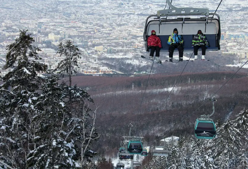 Почти 50 км горнолыжных трасс построят к 2030 году на курорте 