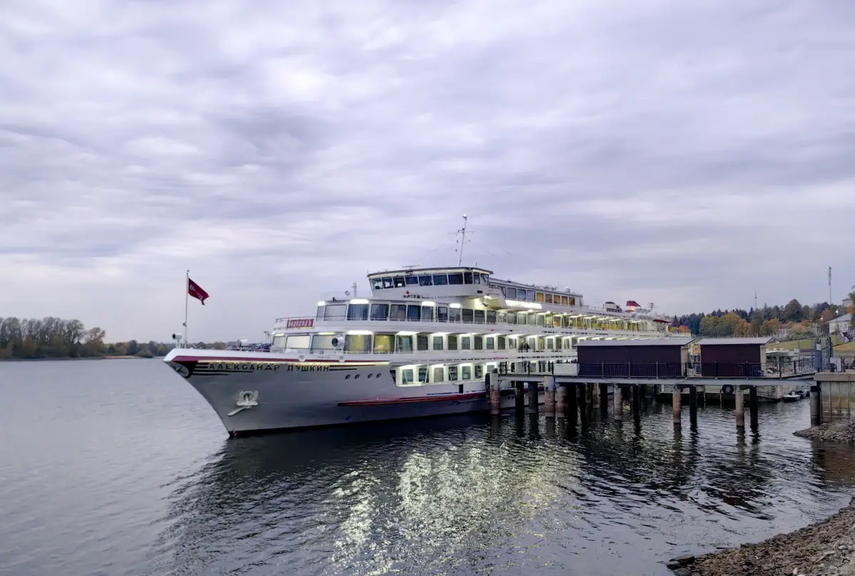 Перевозки пассажиров речным транспортом в РФ за 9 месяцев выросли на 20,5%. Фото. © 