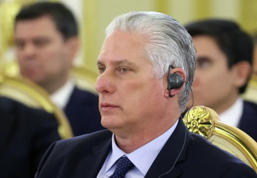 Президент Кубы прибыл в Петербург. Фото. © РИА Новости. Александр Щербак