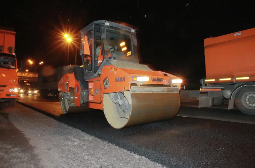 Около 1 млн кв. м асфальта обновили на МКАД. Фото. © РИА Новости. Виталий Белоусов