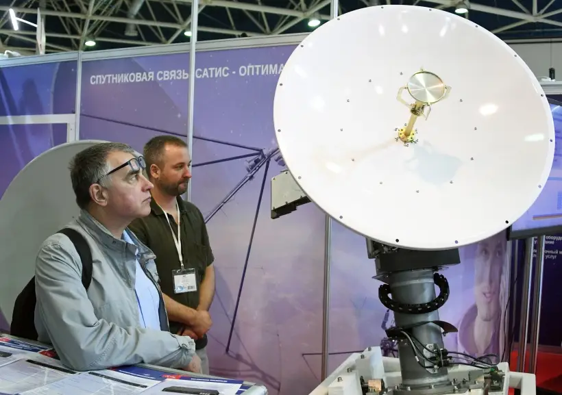 Мантуров сообщил о планах покрыть всю территорию РФ спутниковой связью к 2030 году. Фото. © РИА Новости. Григорий Сысоев