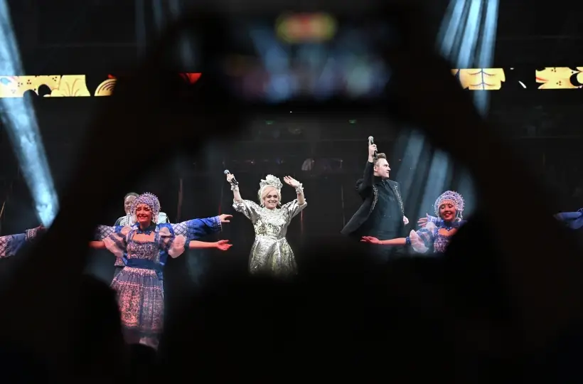 Очередная волна популярности накрыла "Золотое кольцо" благодаря песне "Плывет веночек", выпущенной коллективом почти 20 лет назад. Фото