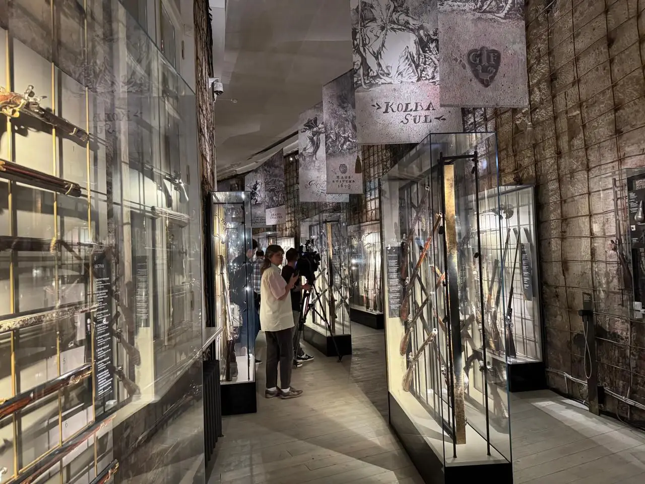 Обновленная Оружейная галерея открылась в Гатчинском дворце. Фото. © 