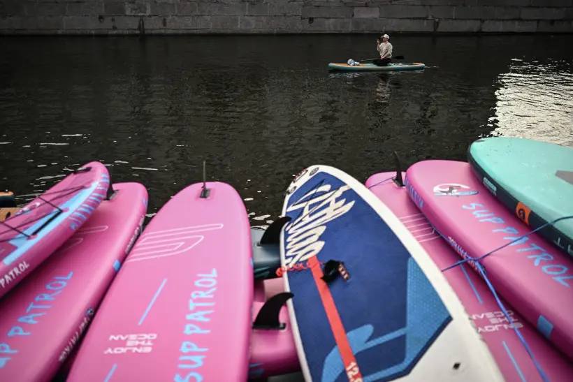 При выборе сапборда прежде всего следует ориентироваться на свой рост и вес. Фото