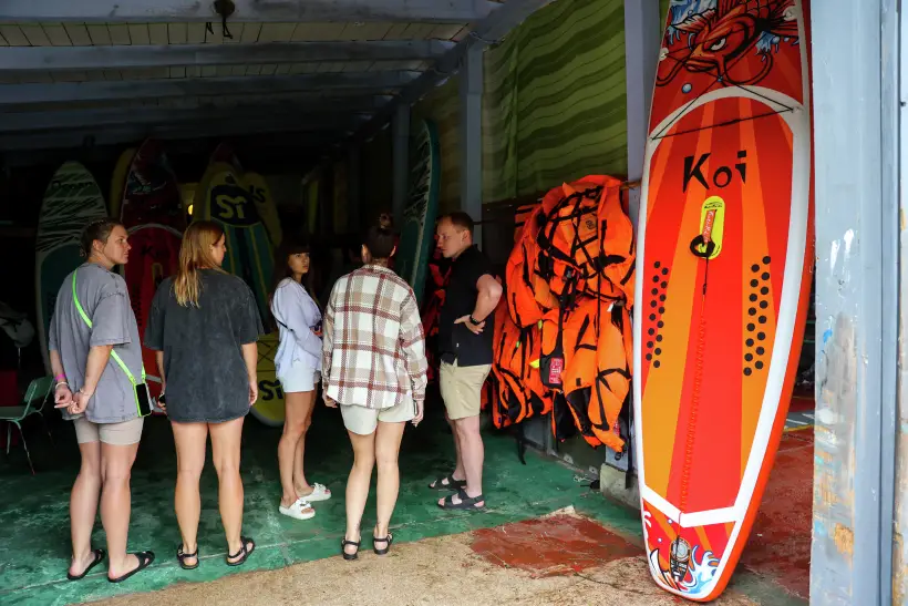 Ключевой параметр при подборе сапборда под ваши параметры - объем доски (в литрах). Фото
