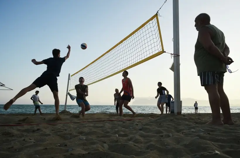 Лето буквально создано для спортивных игр на открытом воздухе. Фото