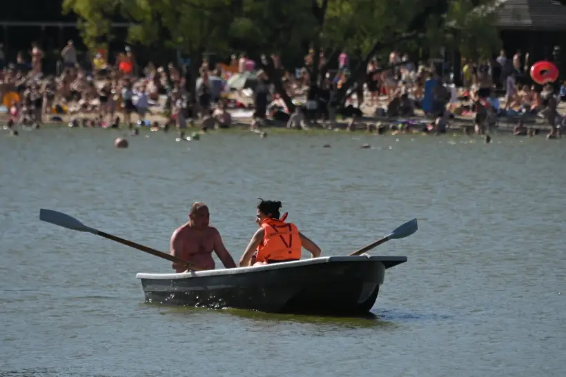 Отдых на воде летом: какие правила необходимо соблюдать