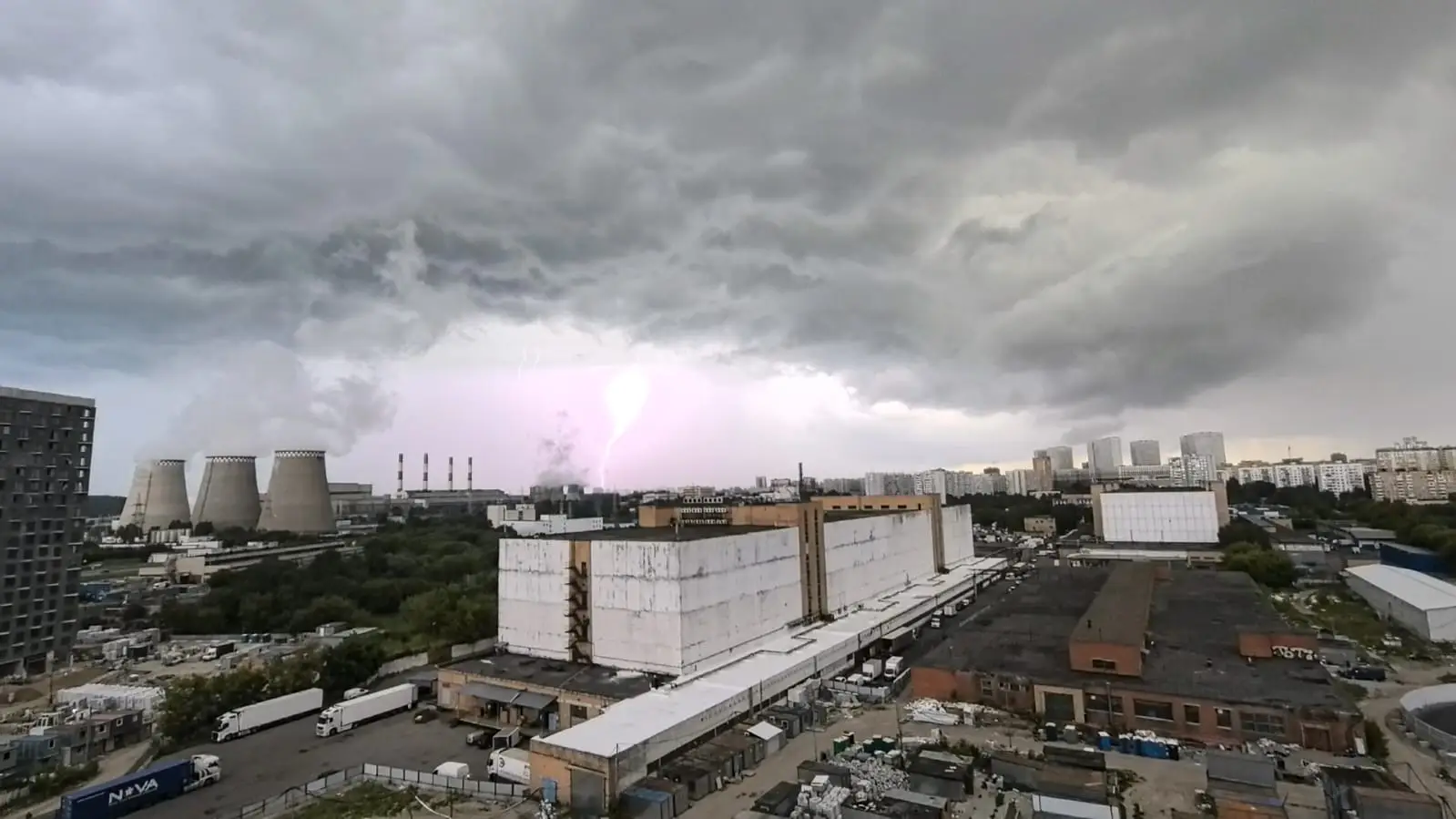 В Москве из-за погодных условий возможны задержки наземного транспорта - дептранс. Фото. © 