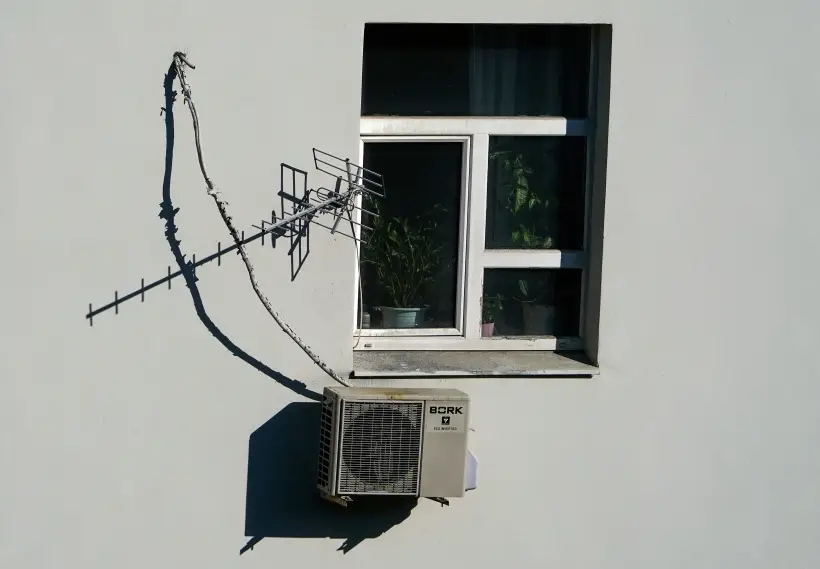 Более 10 тыс. человек остались без света в Крыму из-за чрезмерной нагрузки на сети на фоне жары. Фото. © РИА Новости. Александр Вильф