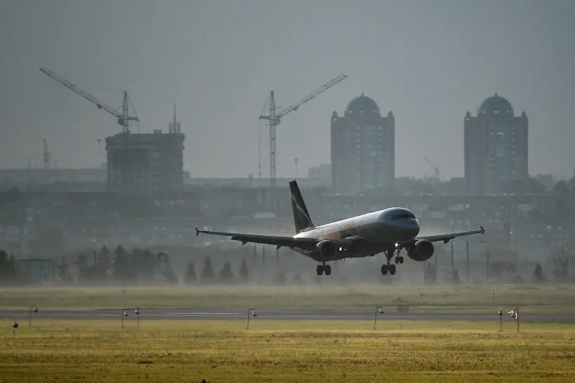 Первый полет из нового омского аэропорта намечен на конец 2028 года. Фото. © РИА Новости. Александр Кряжев