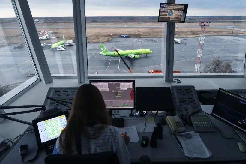 Пассажирский самолет Ан-24 пропал в Амурской области, на борту 46 человек - экстренные службы. Фото. © РИА Новости. Александр Кряжев