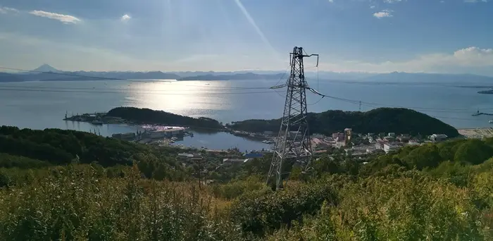 Жителей Камчатки просят покинуть морское побережье в связи с угрозой цунами. Фото. © 