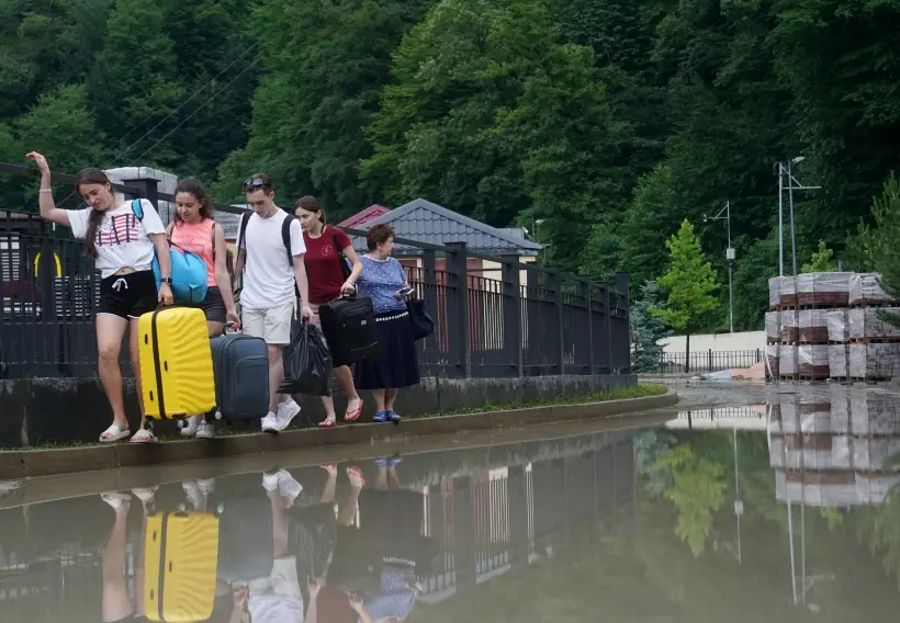 В районе Туапсе из-за непогоды эвакуируют детские туристические группы - губернатор. Фото. © РИА Новости. Артур Лебедев