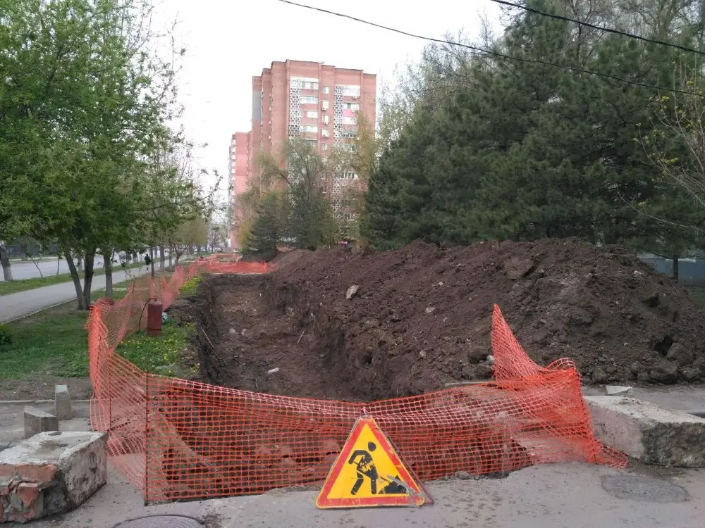 Ремонт коммуникаций © "Интерфакс". Федор Ларин