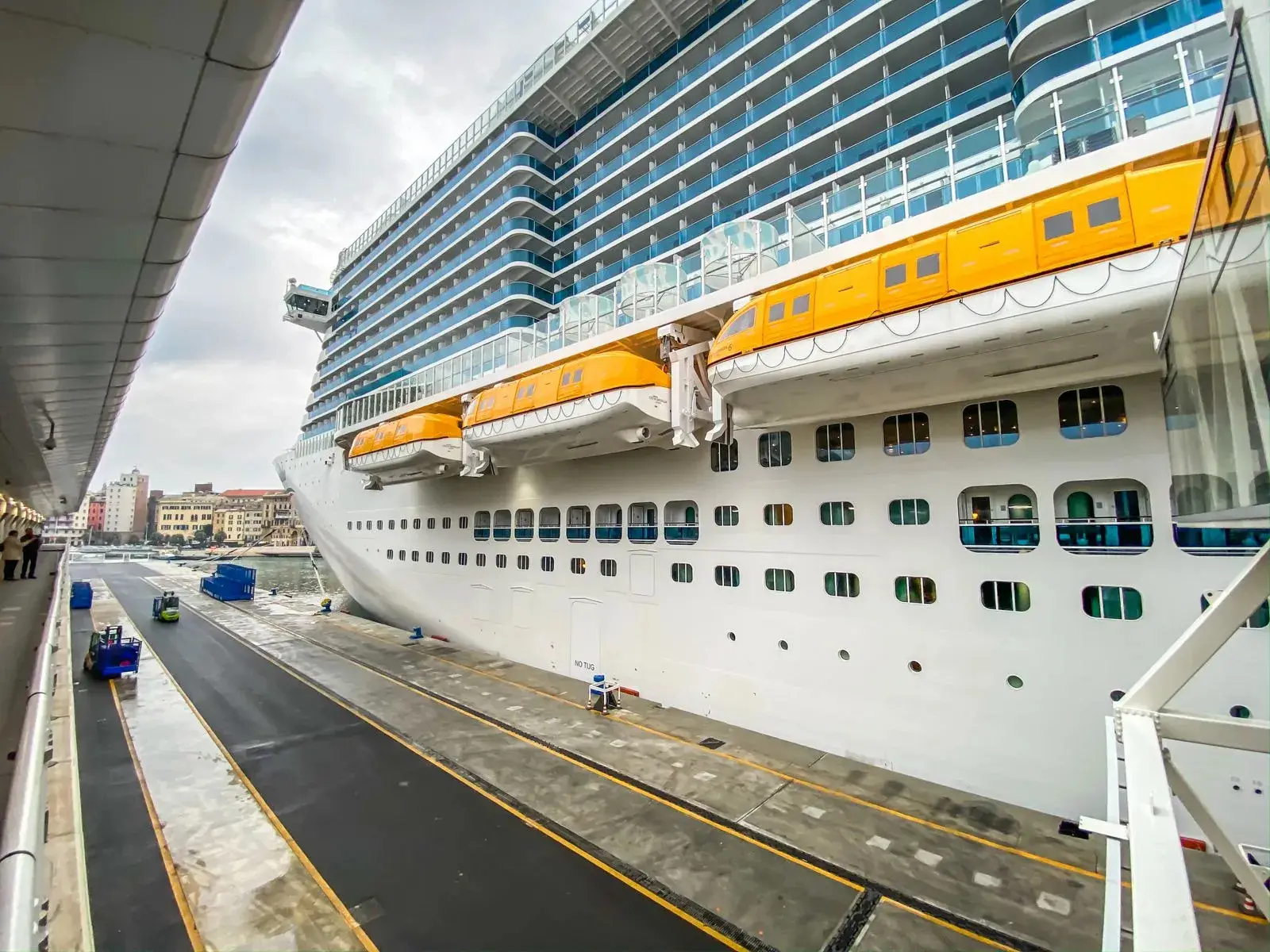 Около 140 тысяч российских туристов отправятся в 2025 году в зарубежные морские круизы. Фото. © 