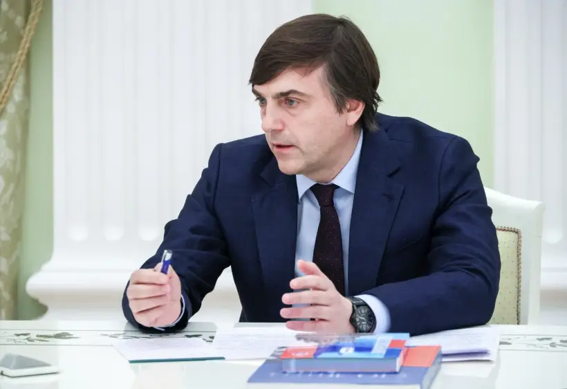 Глава Минпросвещения считает неплохой идеей обязательную отработку для выпускников педагогических вузов. Фото. © РИА Новости. Михаил Метцель