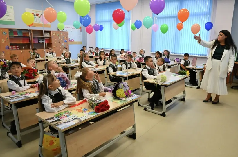 Количество школьников в Тюменской области увеличилось на 5 тыс. - губернатор. Фото. © РИА Новости. Сергей Красноухов