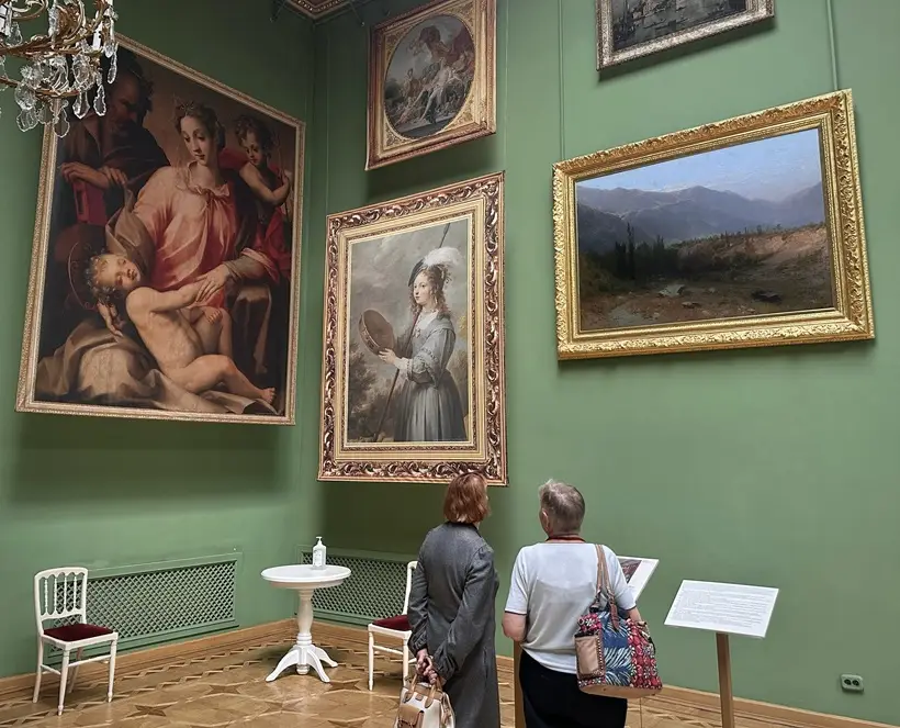 Историю Дома учителя вспоминают в Юсуповском дворце на Мойке. Фото. © 